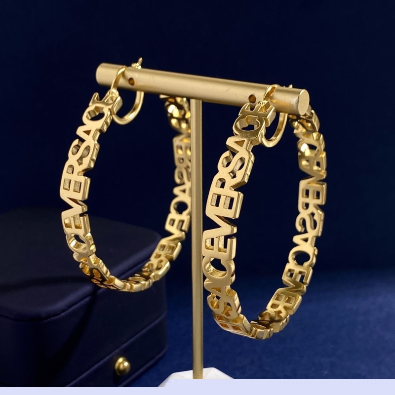 VERSACE